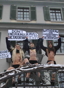 Femen public nudity 3