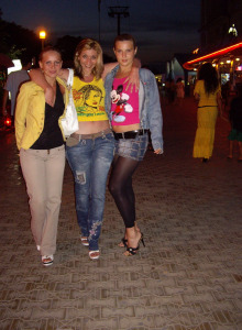 Susi, Tina and Marianne gf's have fun on the beach