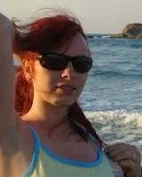 Topless puffy nipples redhead gf Susy is in bikini on the beach